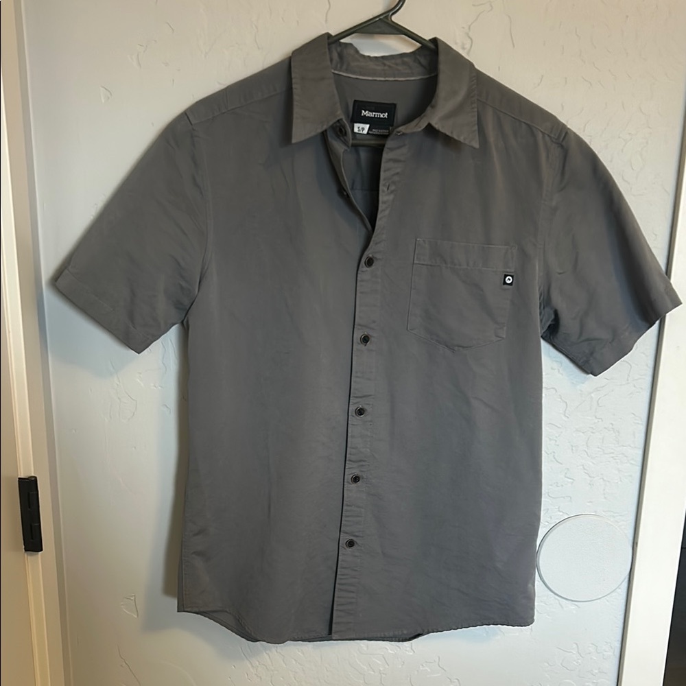💛 2 for $5 * Marmot Gray Men's Shirt